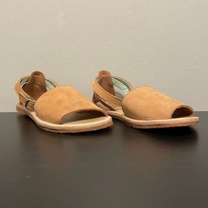 Tan Vans Sandals